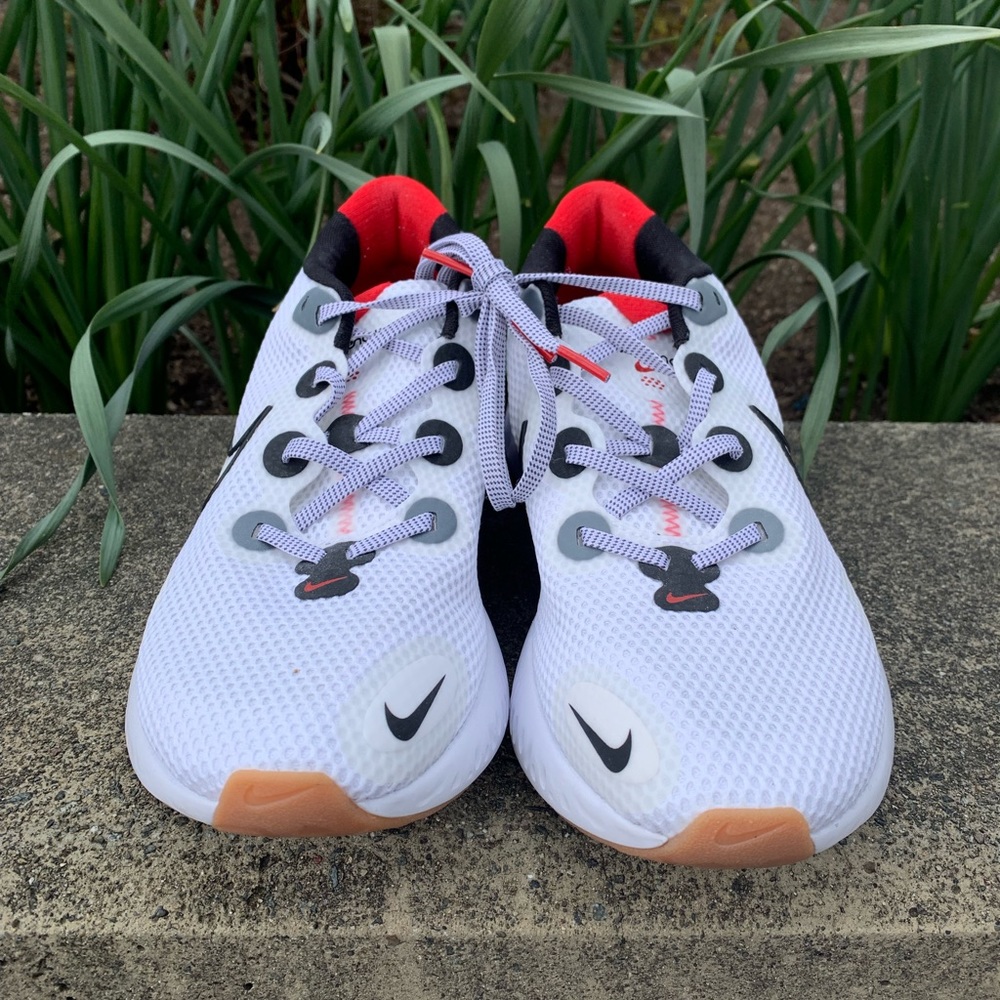 Nike Renew Run Sneaker
